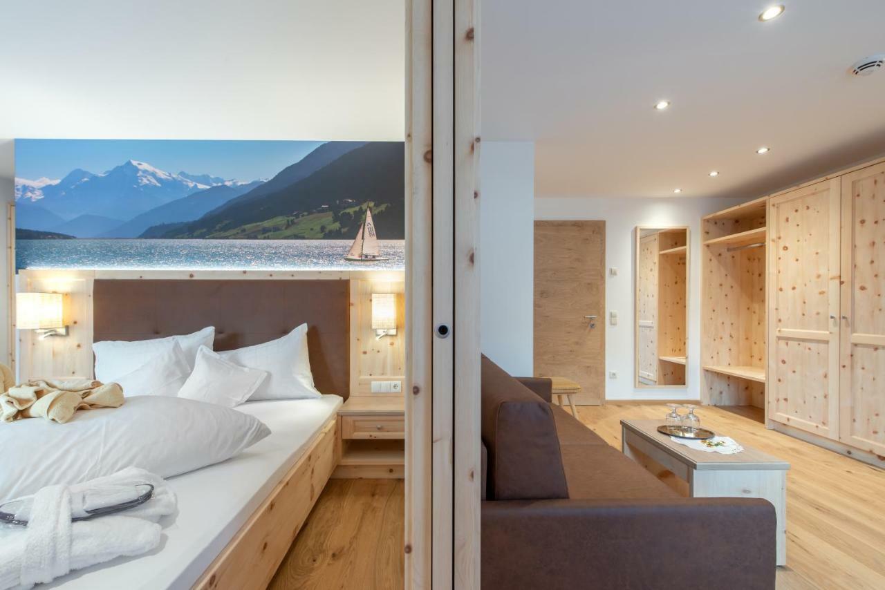 Hotel Theiner คูรอน วินอสตา ภายนอก รูปภาพ