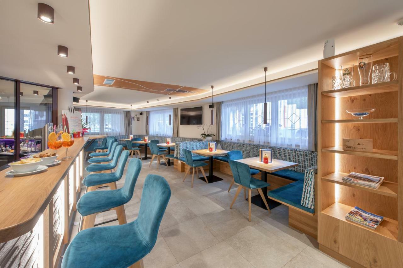 Hotel Theiner คูรอน วินอสตา ภายนอก รูปภาพ